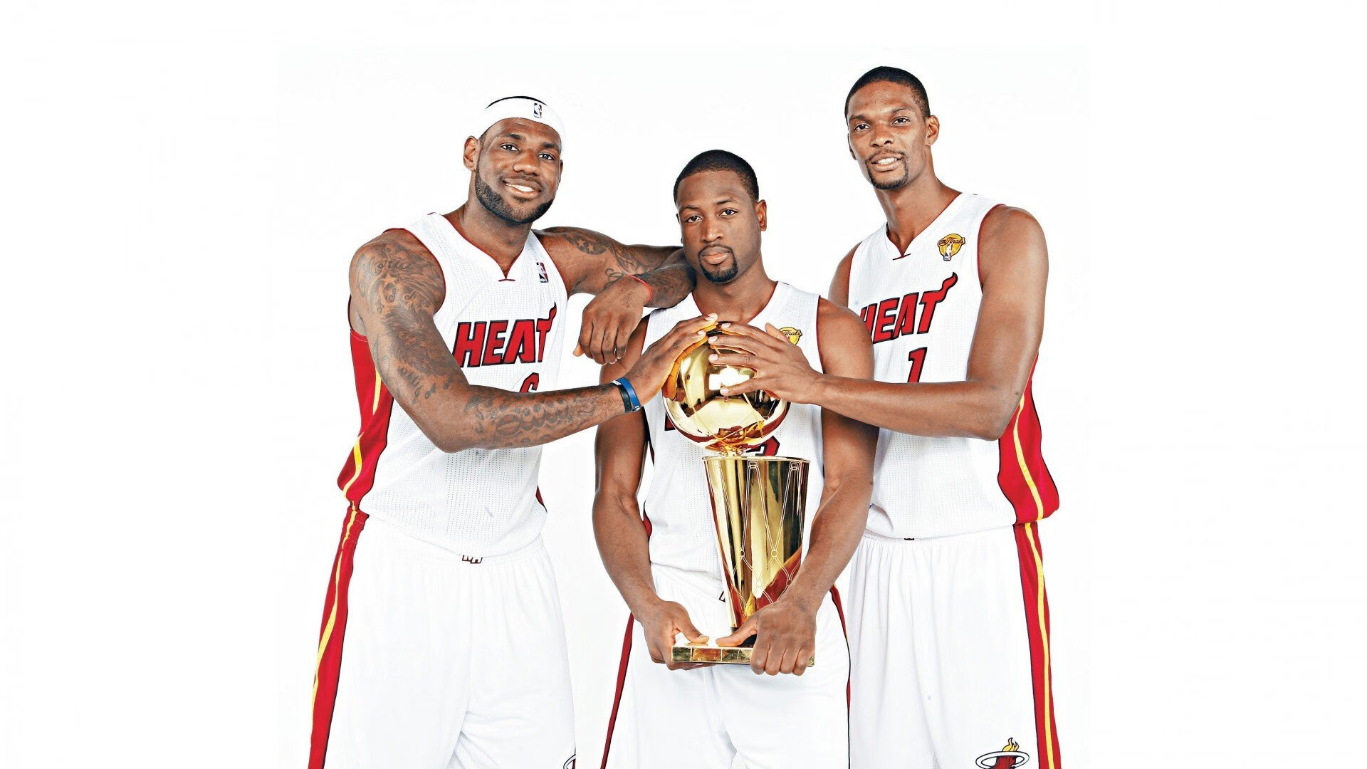 冰与火之歌，当洛杉矶快船鏖战吉林东北虎，利拉德时间闪耀东方